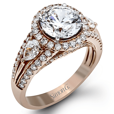 Engagement Ring in 18k Gold with Diamonds