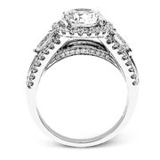 Engagement Ring in 18k Gold with Diamonds