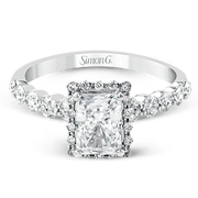 Engagement Ring in 18k Gold with Diamonds