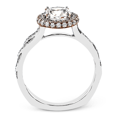 Engagement Ring in 18k Gold with Diamonds