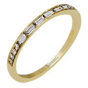 Wedding Band in 18k Gold with Diamonds
