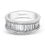 Anniversary Ring in 18k Gold with Diamonds