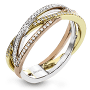 Right Hand Ring in 18k Gold with Diamonds