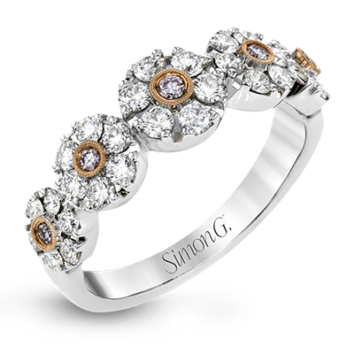 Right Hand Ring in 18k Gold with Diamonds