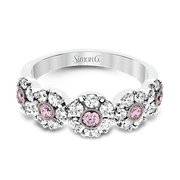 Right Hand Ring in 18k Gold with Diamonds