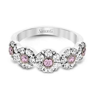 Right Hand Ring in 18k Gold with Diamonds