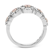 Right Hand Ring in 18k Gold with Diamonds
