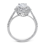 Engagement Ring in 18k Gold with Diamonds