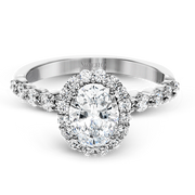 Engagement Ring in 18k Gold with Diamonds