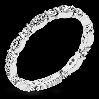 Right Hand Ring in 18k Gold with Diamonds