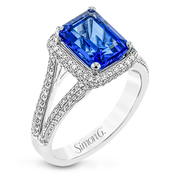 Color Ring in 18k Gold with Diamonds