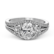 Engagement Ring in 18k Gold with Diamonds