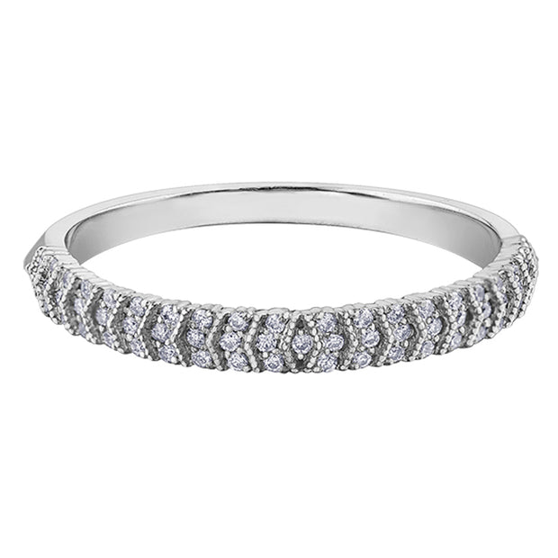 Vintage-Detailed Diamond Band