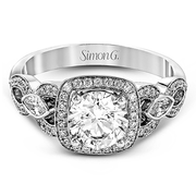 Engagement Ring in 18k Gold with Diamonds