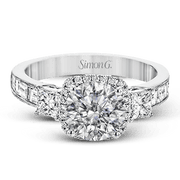 Engagement Ring in 18k Gold with Diamonds