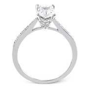 Engagement Ring in 18k Gold with Diamonds