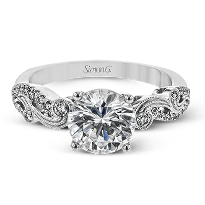 Engagement Ring in 18k Gold with Diamonds