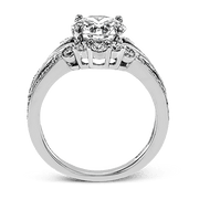 Engagement Ring in 18k Gold with Diamonds