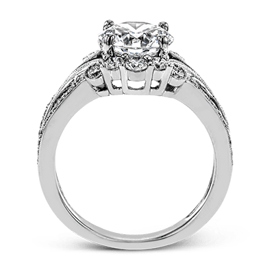 Engagement Ring in 18k Gold with Diamonds
