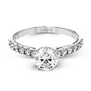 Engagement Ring in 18k Gold with Diamonds