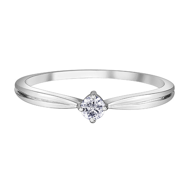 Solitaire Diamond Ring with Grooved Band